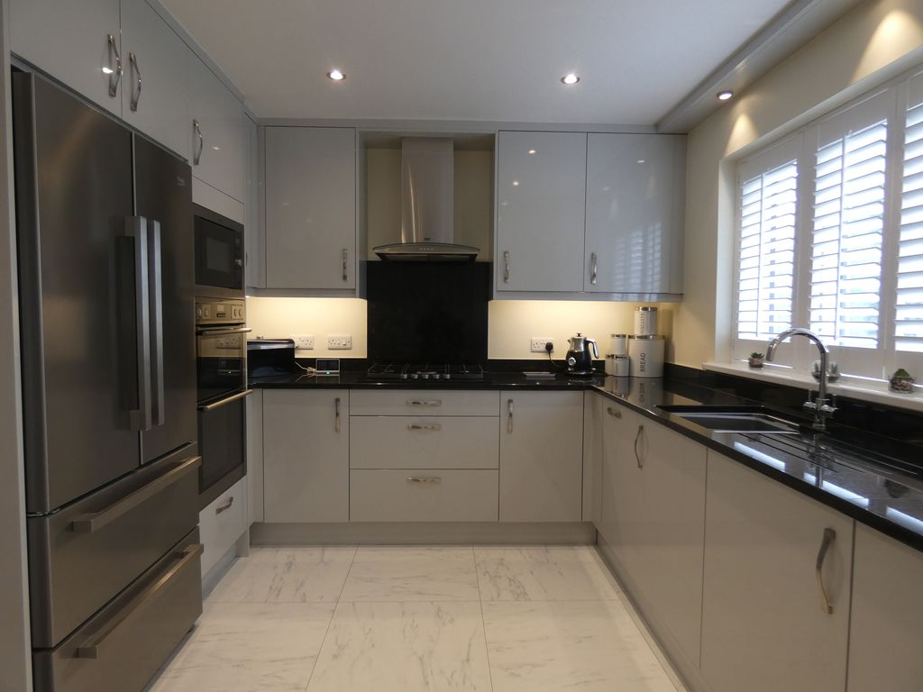 Kitchen-Diner- click for photo gallery